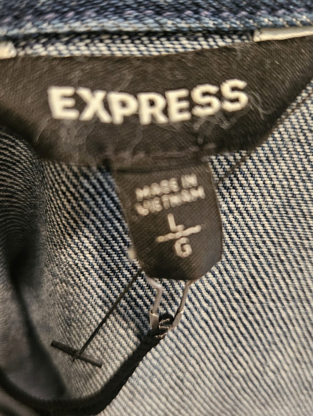 Express Denim Jean Romper Size Large – Button Front Belted Blue Jean Romper for - Picture 7 of 7